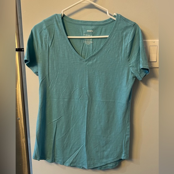 T-Shirts - Picture 9 of 10